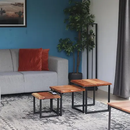 Modern En Gezellig Voor 6 Personen Met Laadpaal