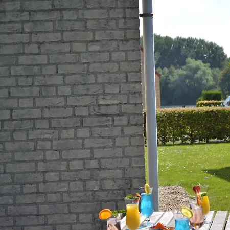 Modern En Gezellig Voor 6 Personen Met Laadpaal