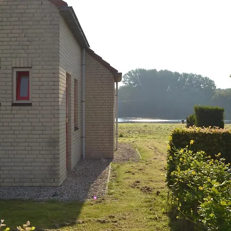 Holiday home Modern En Gezellig Voor 6 Personen Met Laadpaal Ewijk