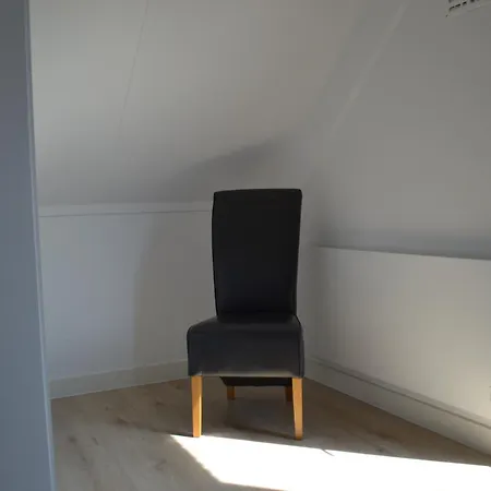 Modern En Gezellig Voor 6 Personen Met Laadpaal *